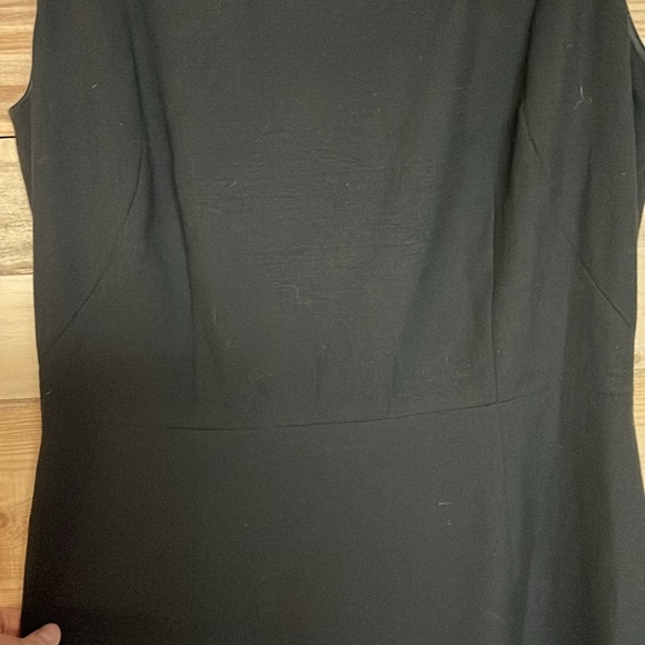 Tahari ASL size 6 cap sleeve black form fitted pencil dress - Picture 3 of 8
